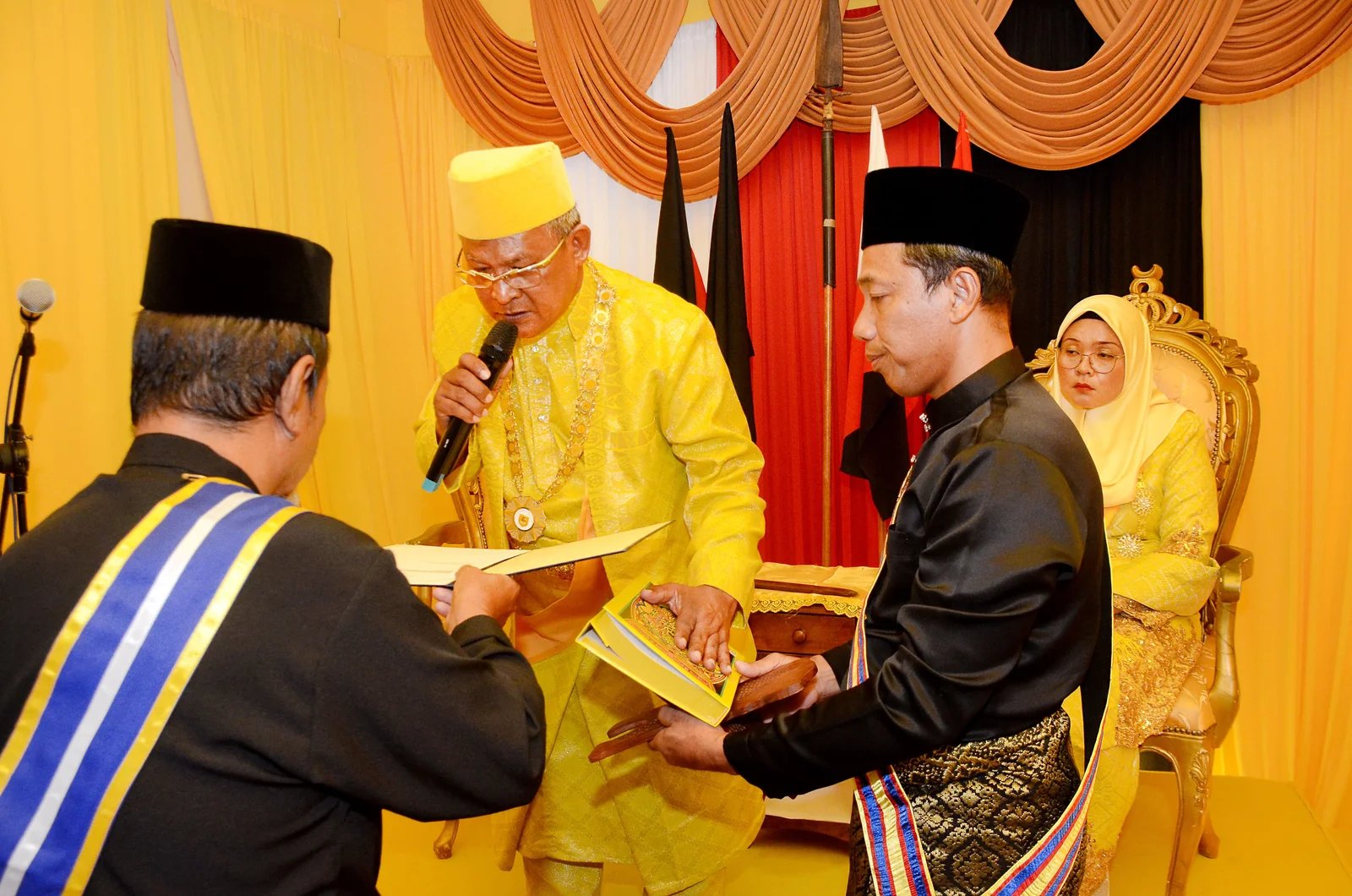 Rakaman istiadat pertabalan 06