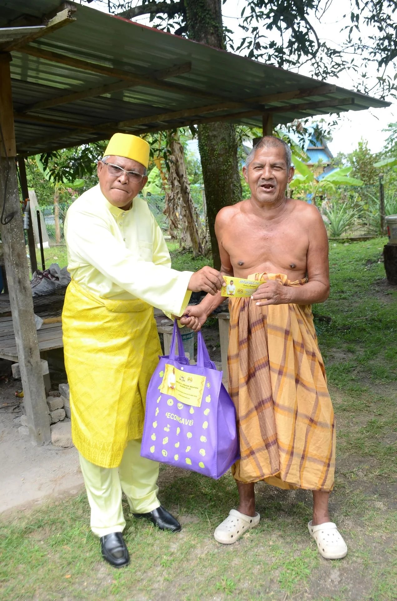 Sumbangan prihatin 06